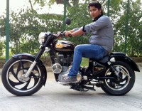 Black Royal Enfield Bullet 350 Twinspark