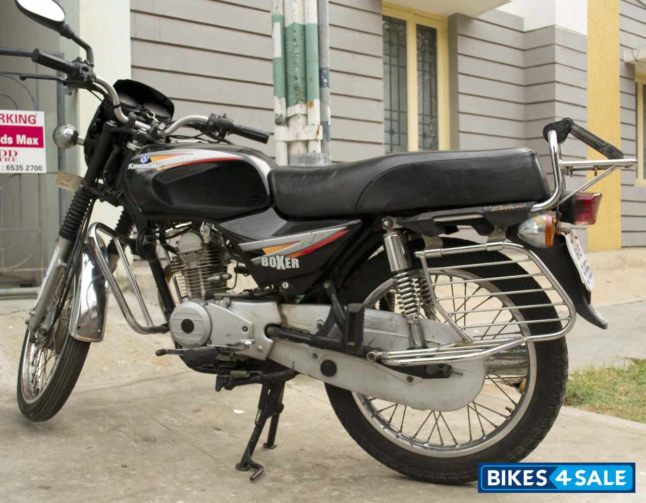 Black Bajaj Boxer CT Deluxe