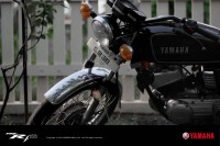 Metallic Black Yamaha RX 100