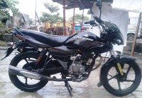 Black Bajaj XCD 125 DTS-Si