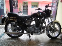 Magic Black Royal Enfield Bullet Standard 500