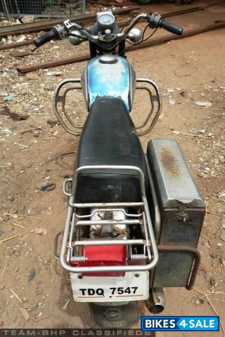 Blue Yamaha Rajdoot Blue Yamaha Rajdoot