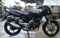 Black Bajaj Pulsar 180 DTSi