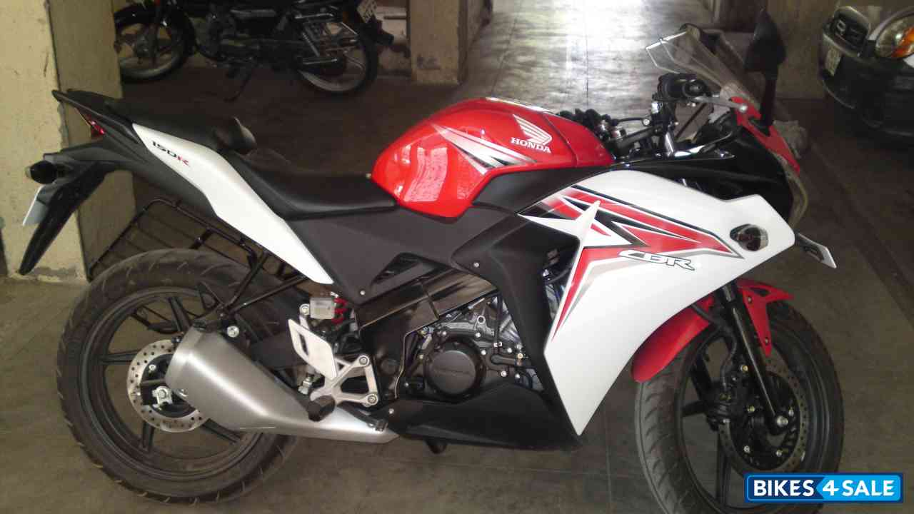 Used 2012 model Honda  CBR  150R  for sale in Rajkot ID 