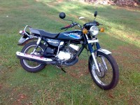 Black Yamaha RX 135