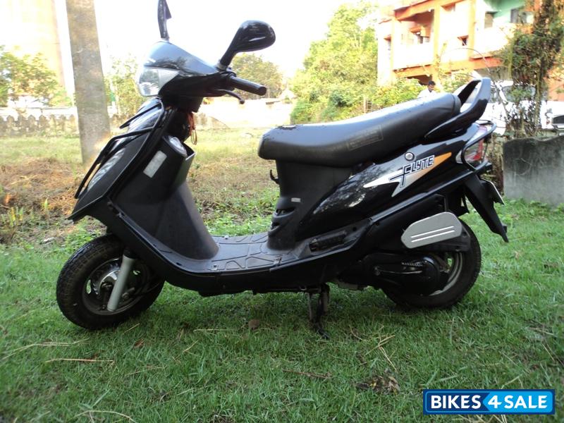 Mahindra flyte scooty price hot sale