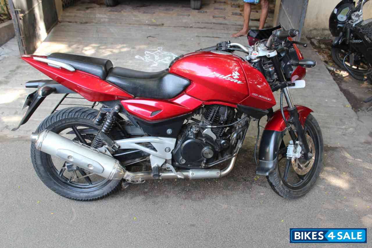 Pulsar 200 old sales model