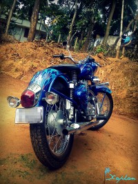 Blue Royal Enfield Bullet Standard 350