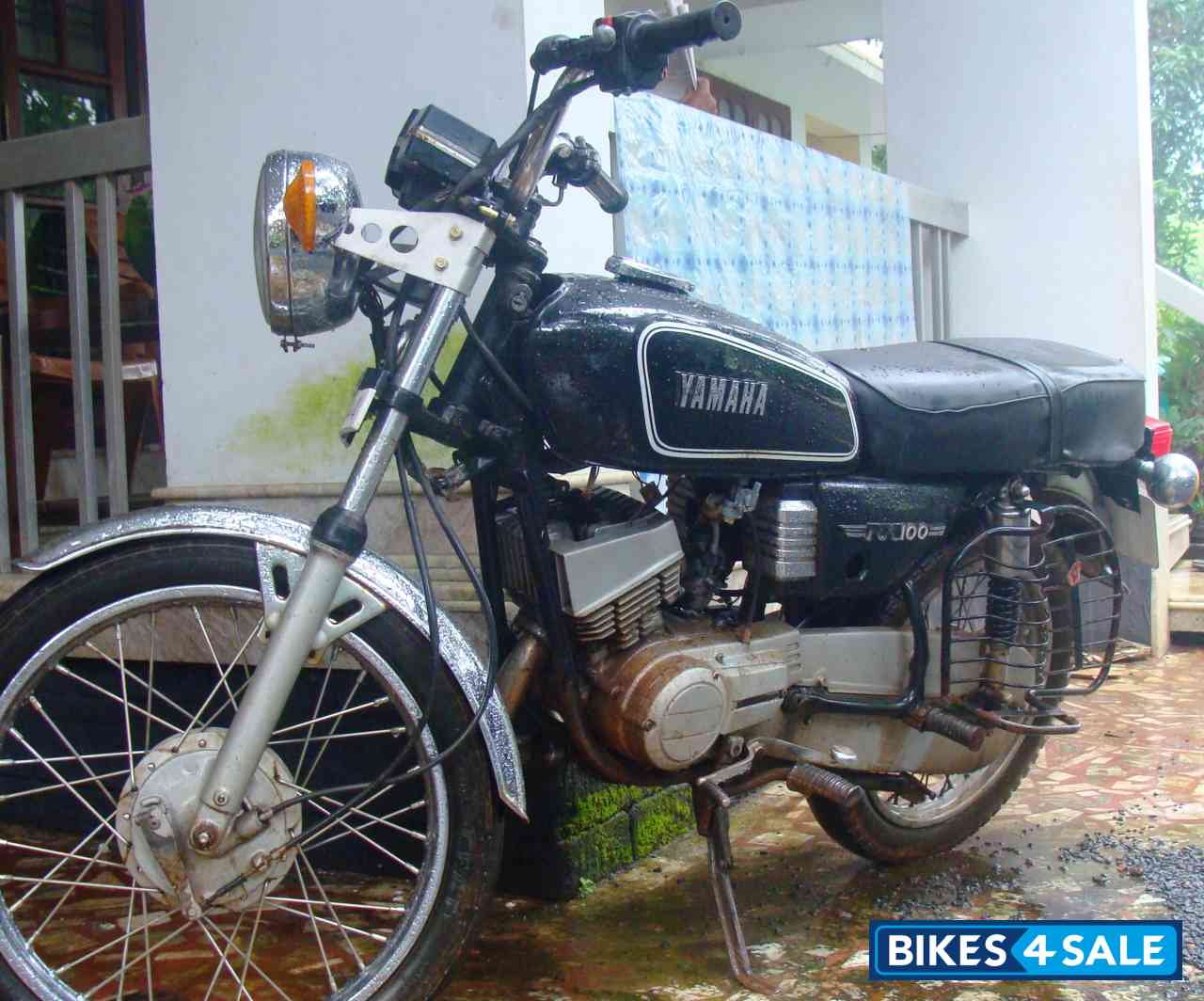 Yamaha RX 100 Picture 1. Bike ID 87435. Bike located in Kannur - Bikes4Sale