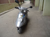 Silver TVS Scooty ES