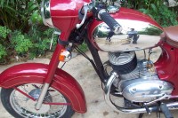 Dark Red Ideal Jawa Yezdi