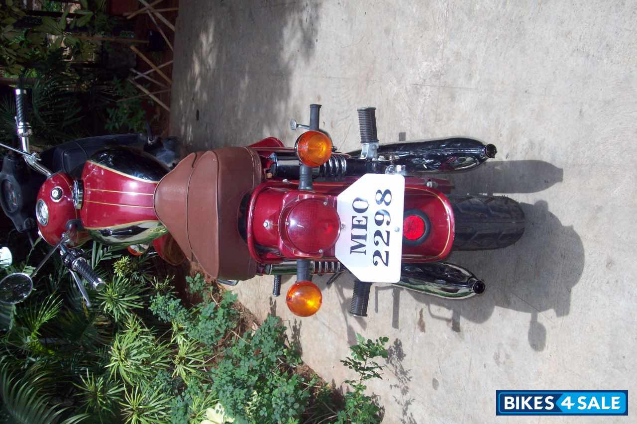 Dark Red Ideal Jawa Yezdi