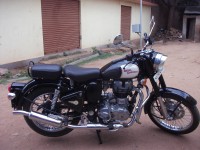 Black Royal Enfield Classic 350