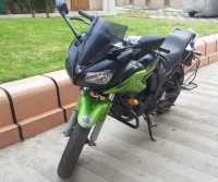 Black And Green Yamaha Fazer