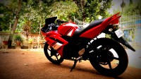 Red Yamaha YZF R15