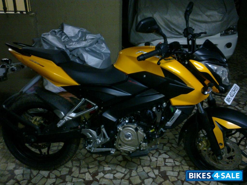 Yellow Bajaj Pulsar 200 NS