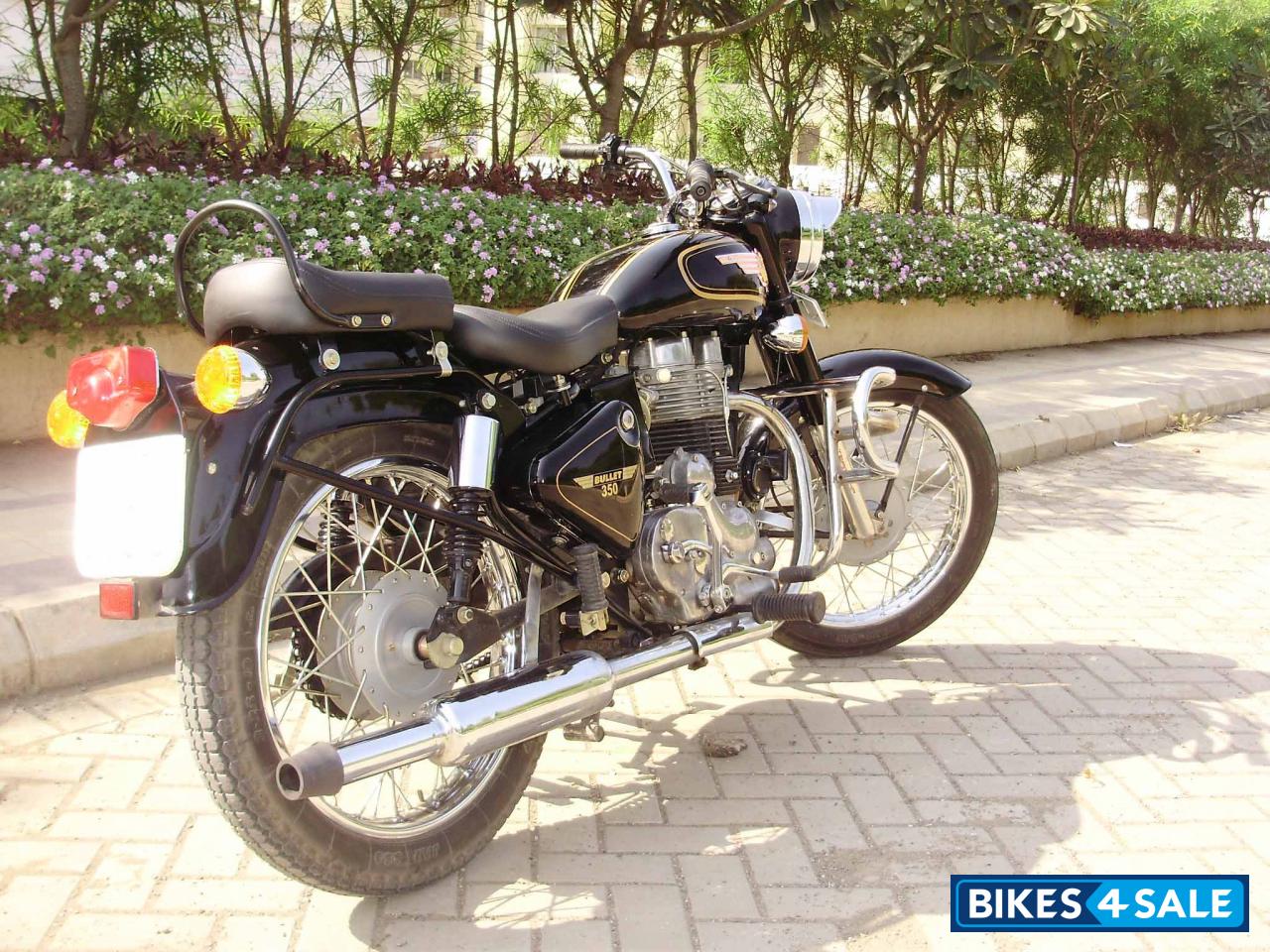 Royal enfield standard 350 bs3 deals price