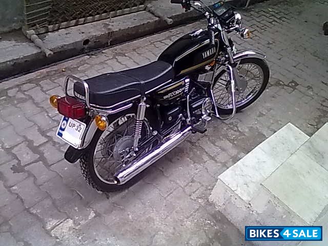 Black Yamaha RX 100