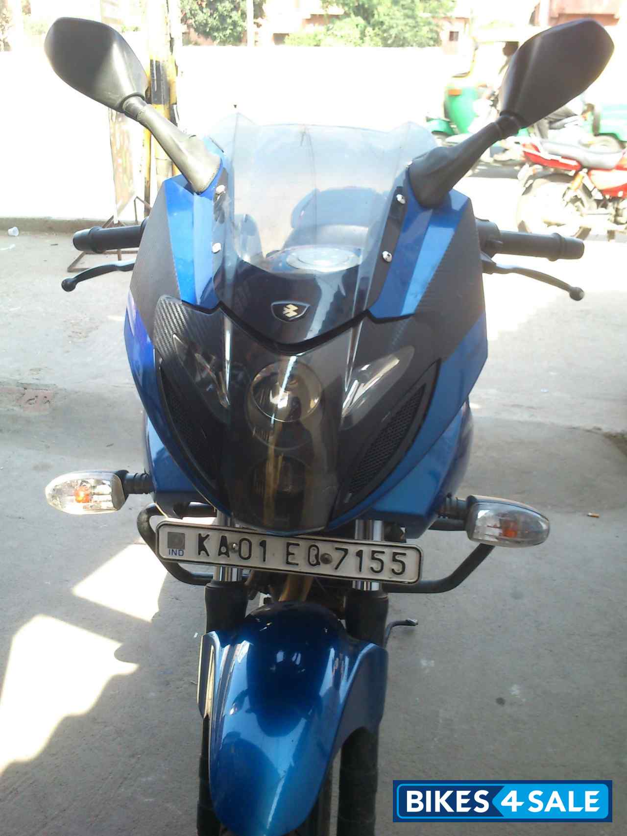 Bajaj Pulsar 220 DTSi