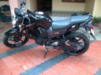 Midnight Black Yamaha FZ16