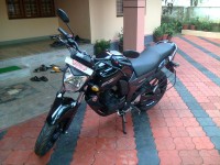 Midnight Black Yamaha FZ16