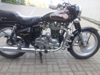 Black Royal Enfield Bullet Standard 350