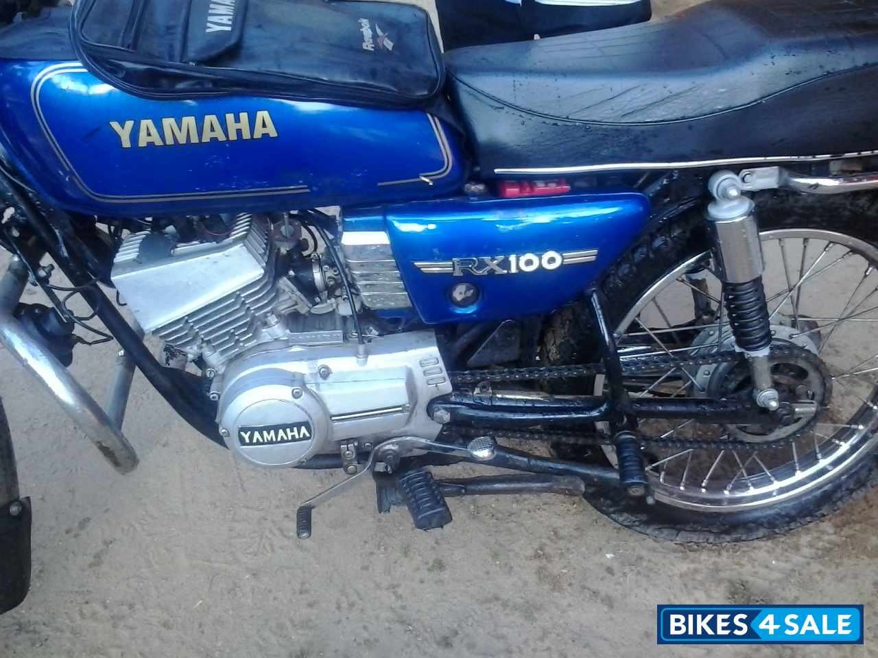 Blue Yamaha RX 100