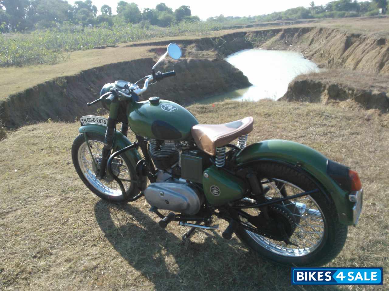 royal enfield military green 350 price