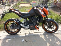 KTM Duke 200