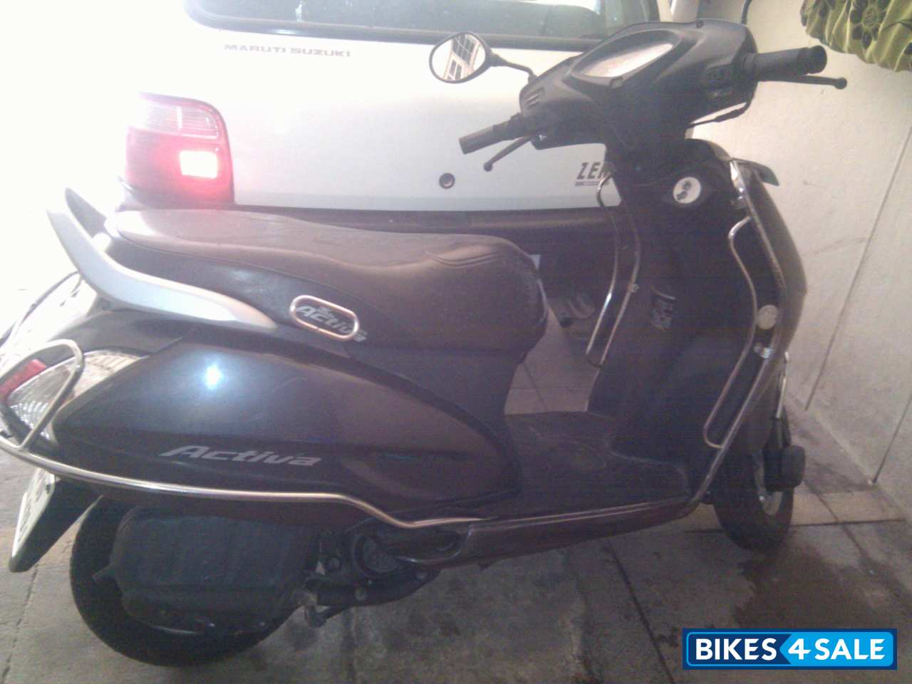 Grey Honda Activa