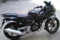 Black Bajaj Pulsar 220 DTSi