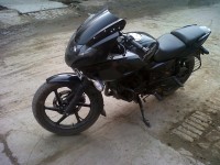 Black Bajaj Pulsar 220 DTSi