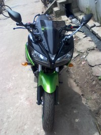 Black Cyber Green Yamaha Fazer