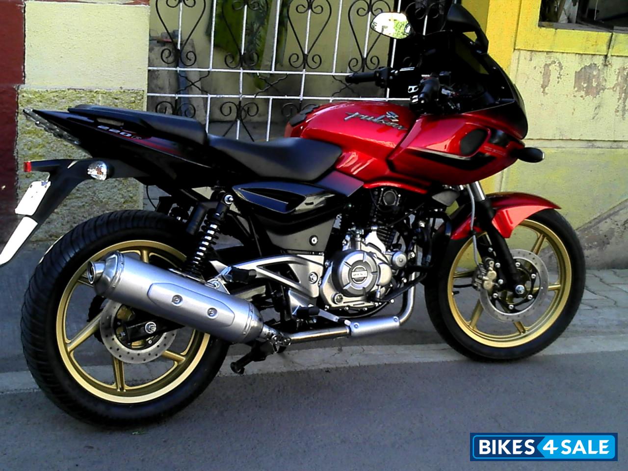 Bajaj Pulsar 220 DTSi Picture 1. Album ID is 98121. Bike located in ...