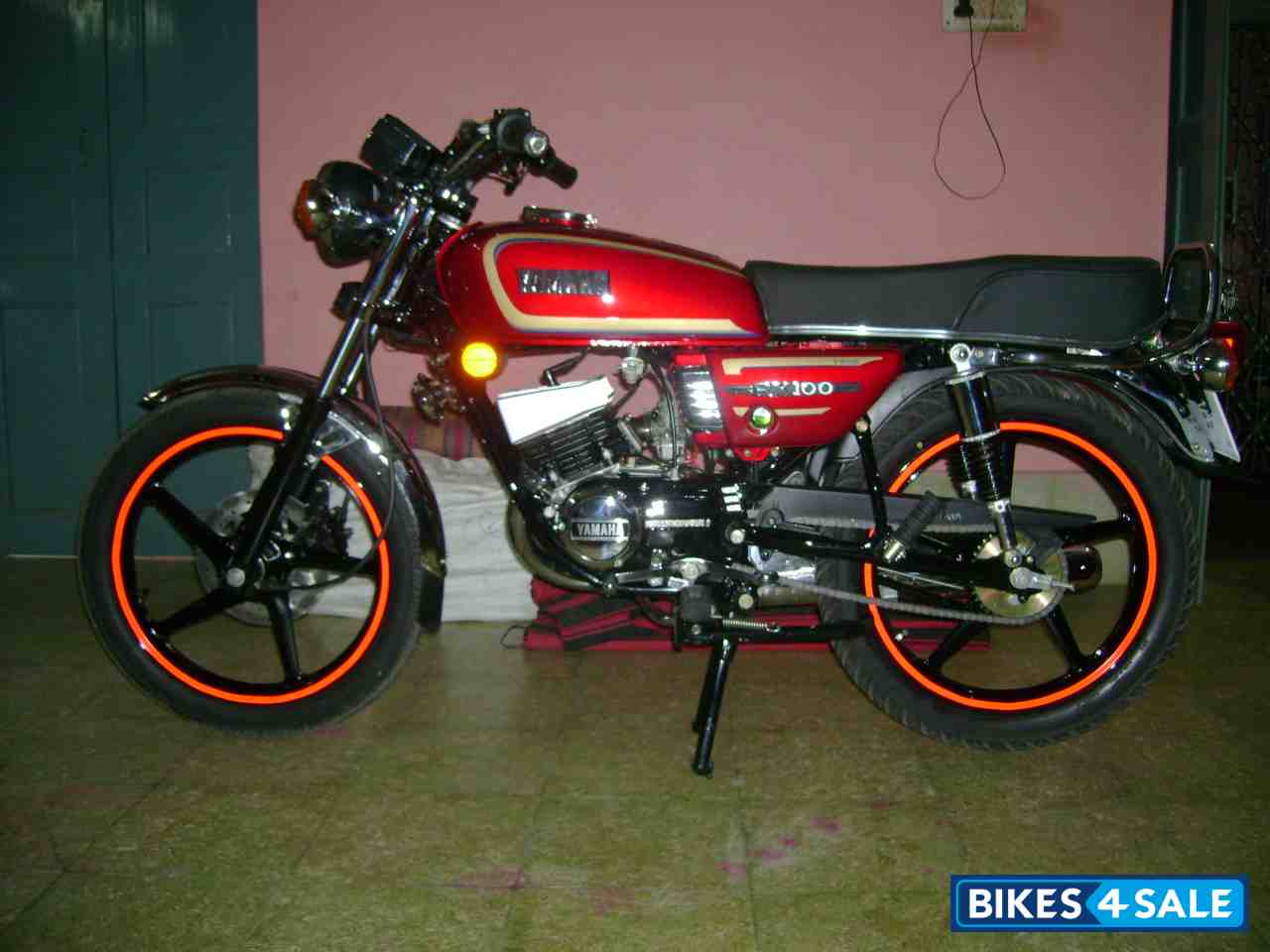 Used 1993 Model Yamaha Rx 100 For Sale In Sambalpur Id Red Colour Bikes4sale