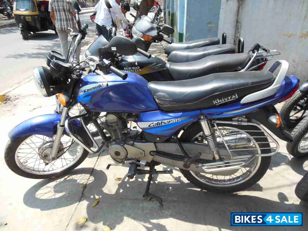 bajaj caliber 115 olx