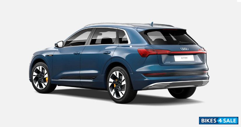 Audi e-tron 50 AT