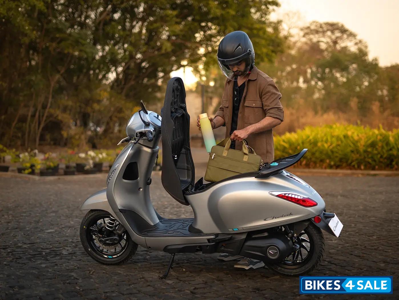 Bajaj Chetak 3502 Standard