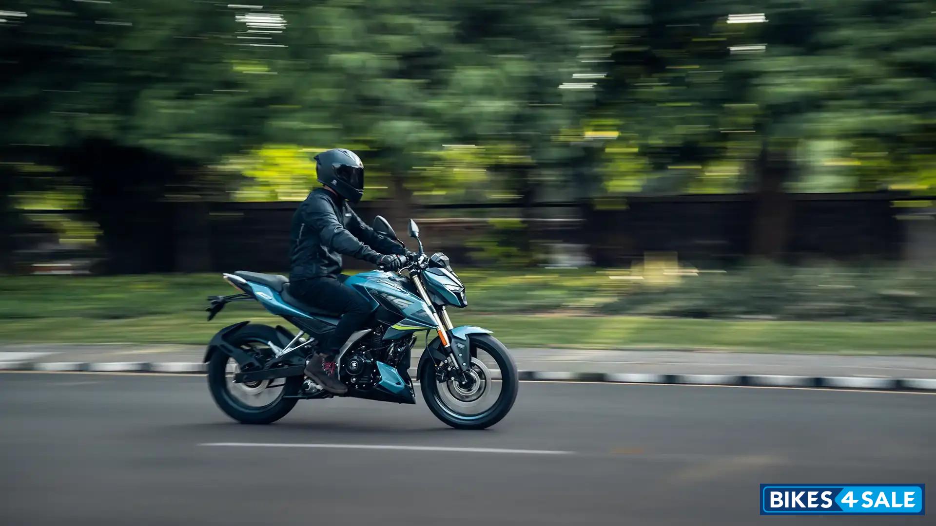 Bajaj Pulsar N160 2024