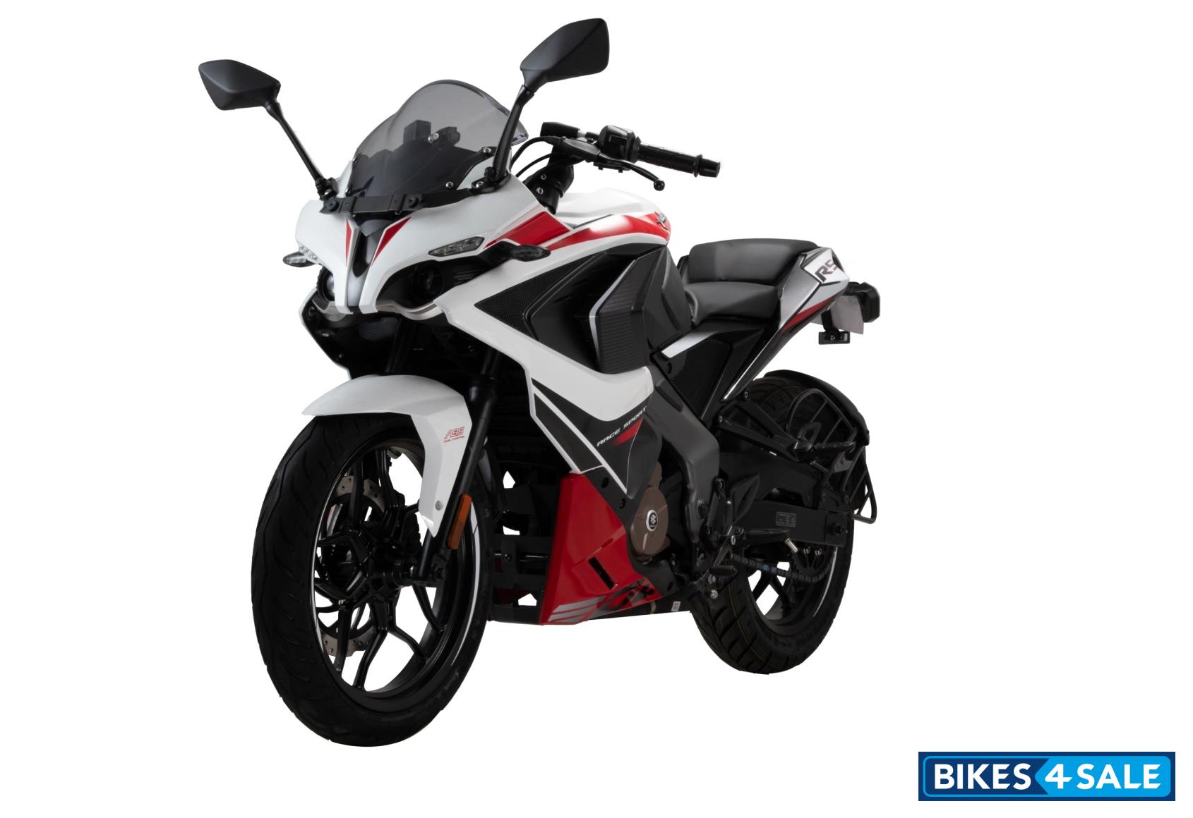 Bajaj Pulsar RS 200 2025