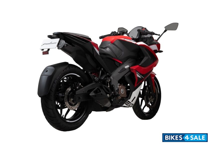 Bajaj Pulsar RS 200 2025