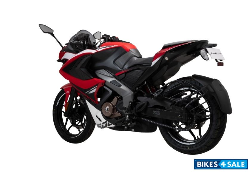 Bajaj Pulsar RS 200 2025