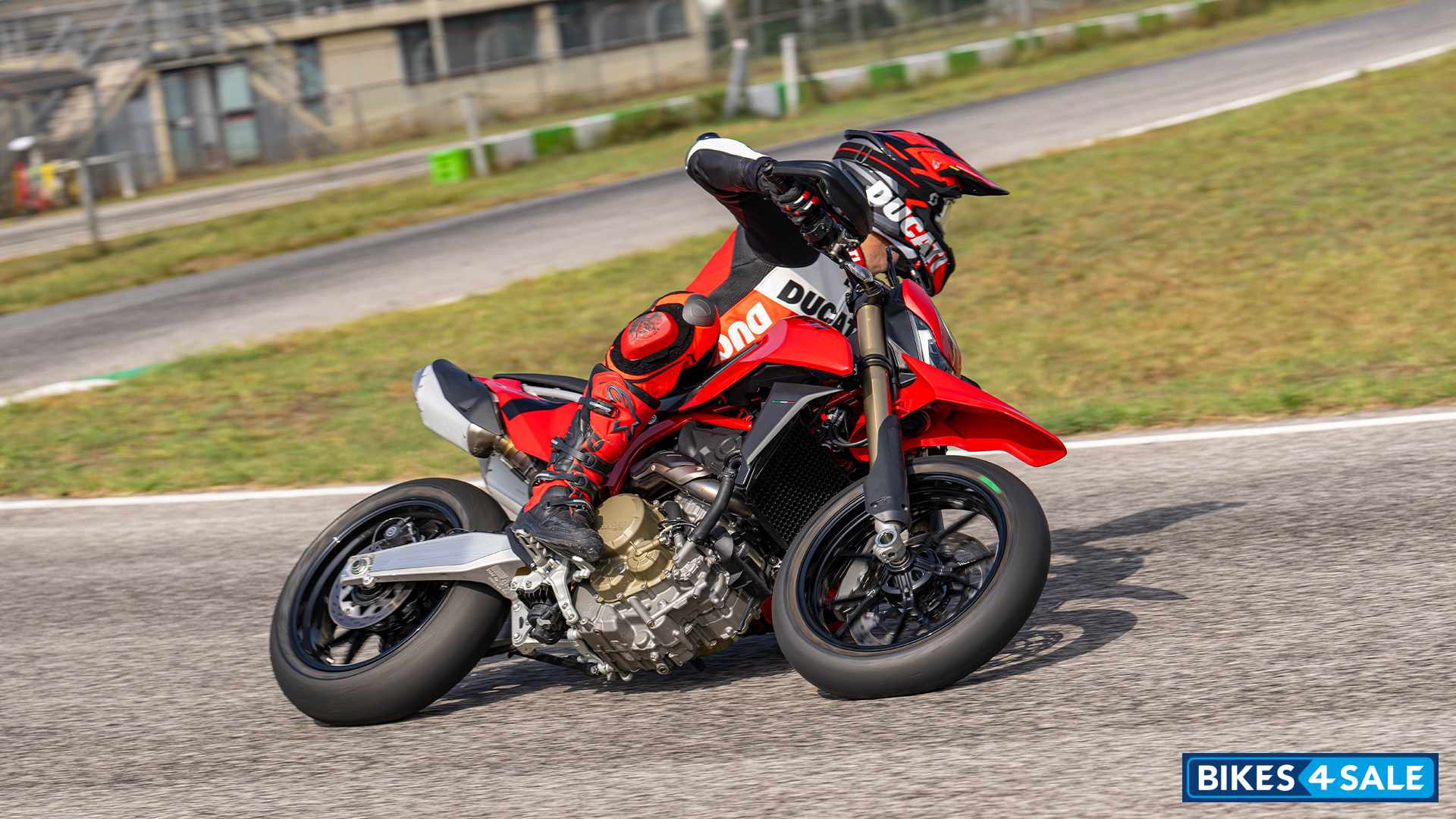 Ducati Hypermotard 698 Mono