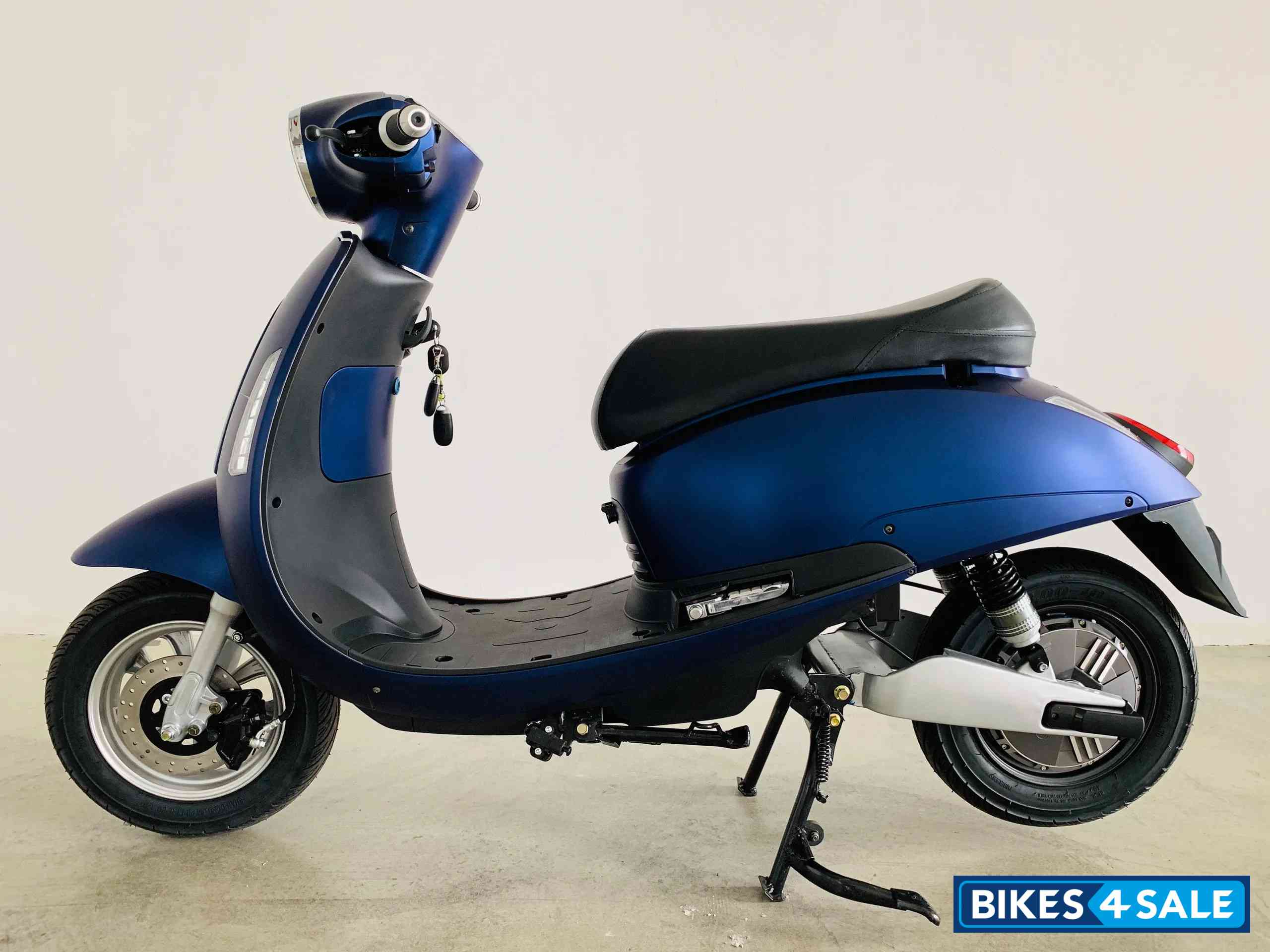 Hind Motocorp evvio i19 Slik