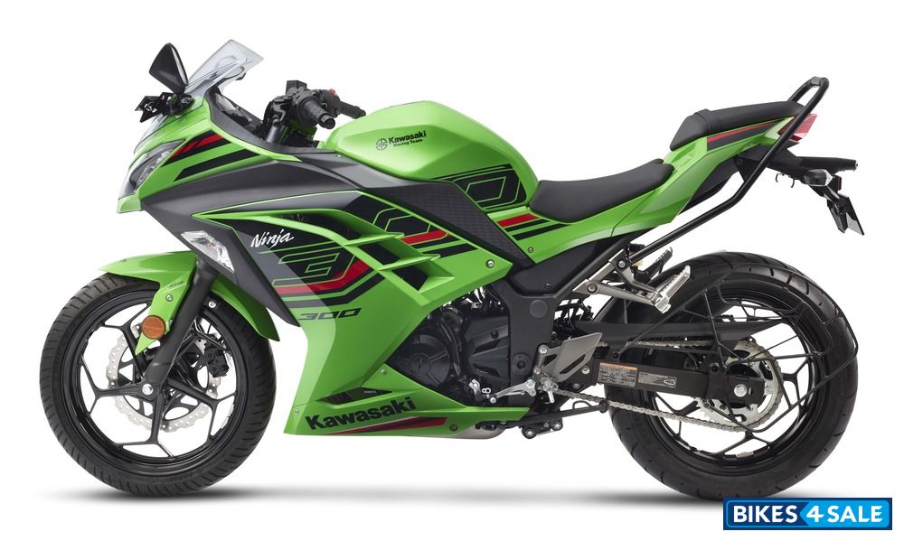 Kawasaki Ninja 300 BS6 2024