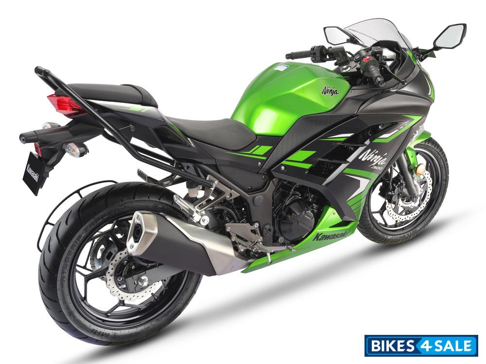 Kawasaki Ninja 300 BS6 2024