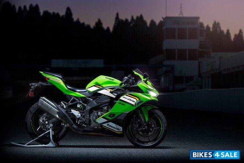 Kawasaki Ninja ZX-4RR 2025