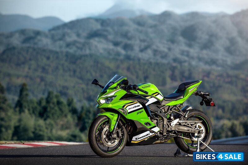 Kawasaki Ninja ZX-4RR 2025