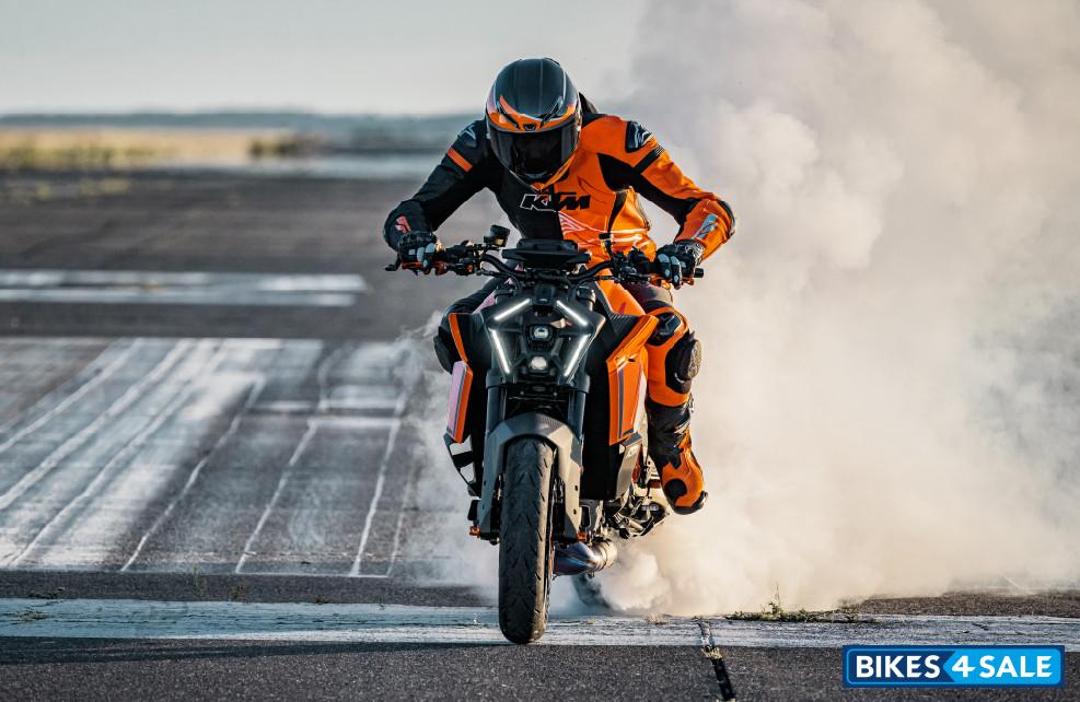 KTM 1390 Super Duke R