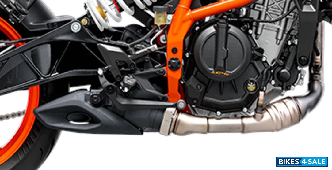 KTM Duke 250 2025 - Underbelly Exhaust